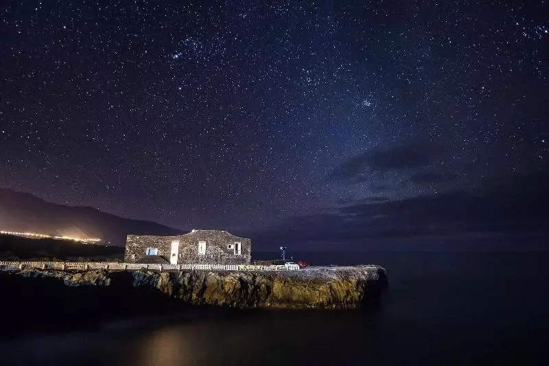 فندق Puntagrande