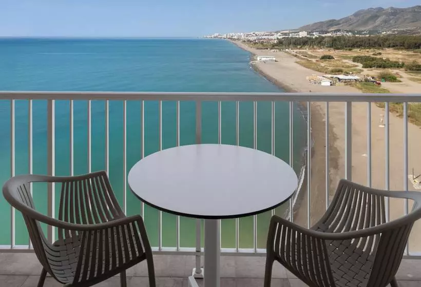 Отель Sol Guadalmar