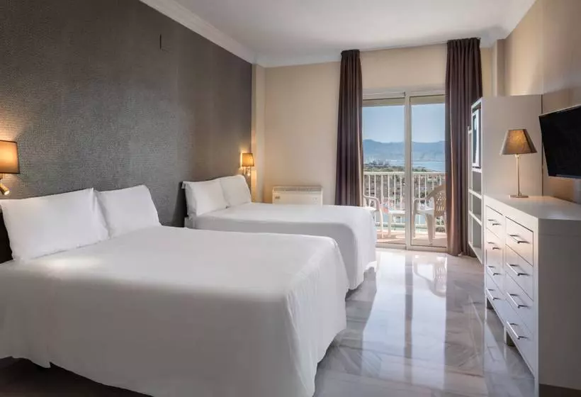 Отель Sol Guadalmar