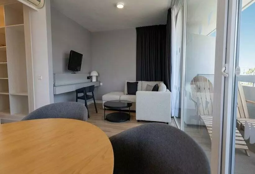 Coral Suites & Spa - Adults Only