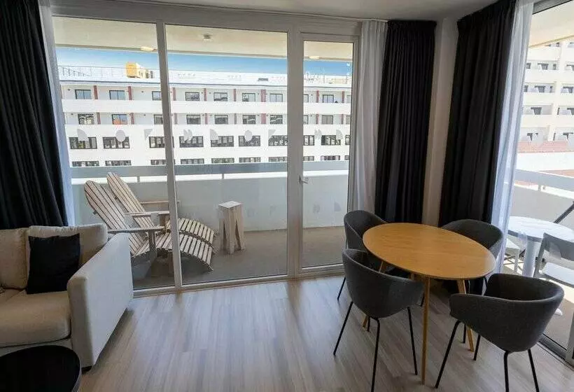 Coral Suites & Spa - Adults Only