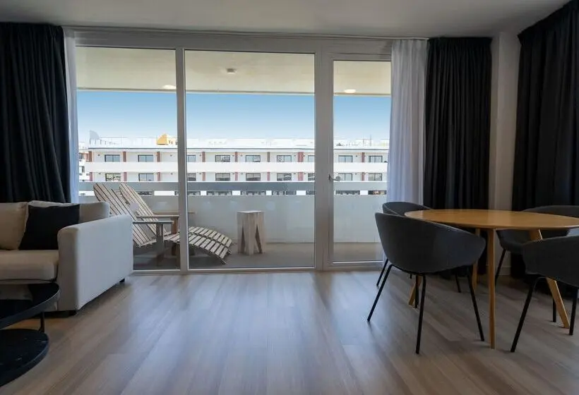 Coral Suites & Spa - Adults Only