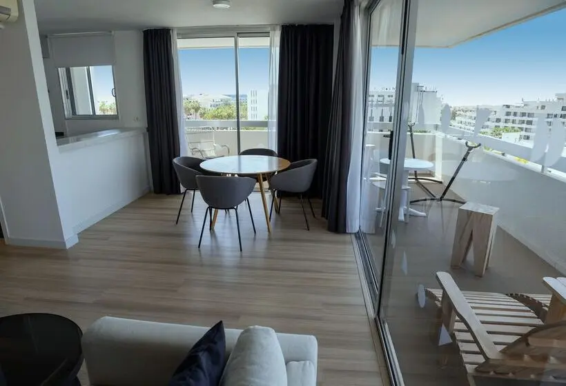 Coral Suites & Spa - Adults Only