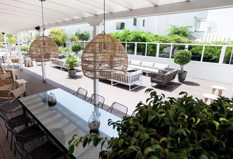 Coral Suites & Spa - Adults Only