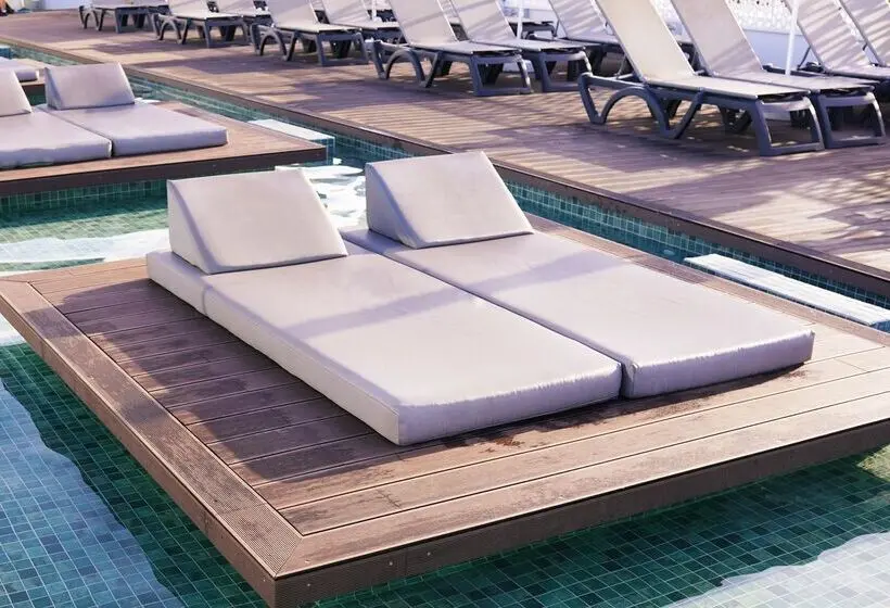 Coral Suites & Spa - Adults Only