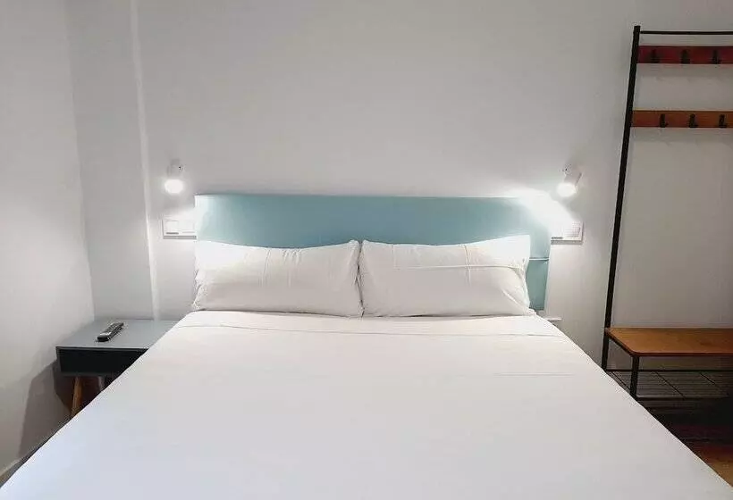 Hostal Carmen By Gaiarooms