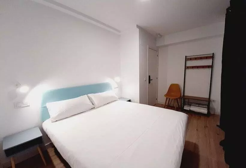 Hostal Carmen By Gaiarooms