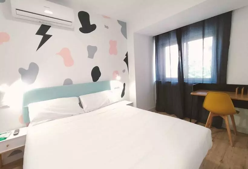 Hostal Carmen By Gaiarooms