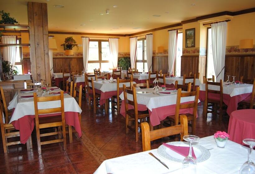 هتل Cumbres Valdeón