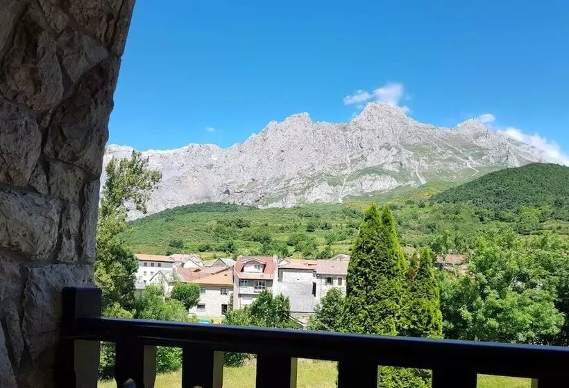 Szálloda Cumbres Valdeón