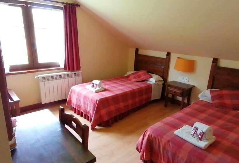 هتل Cumbres Valdeón