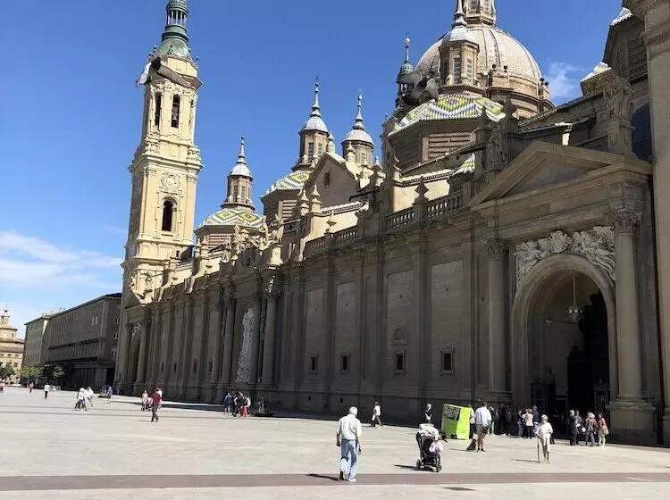 Отель Hostal Cumbre