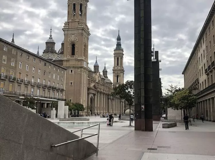 Отель Hostal Cumbre