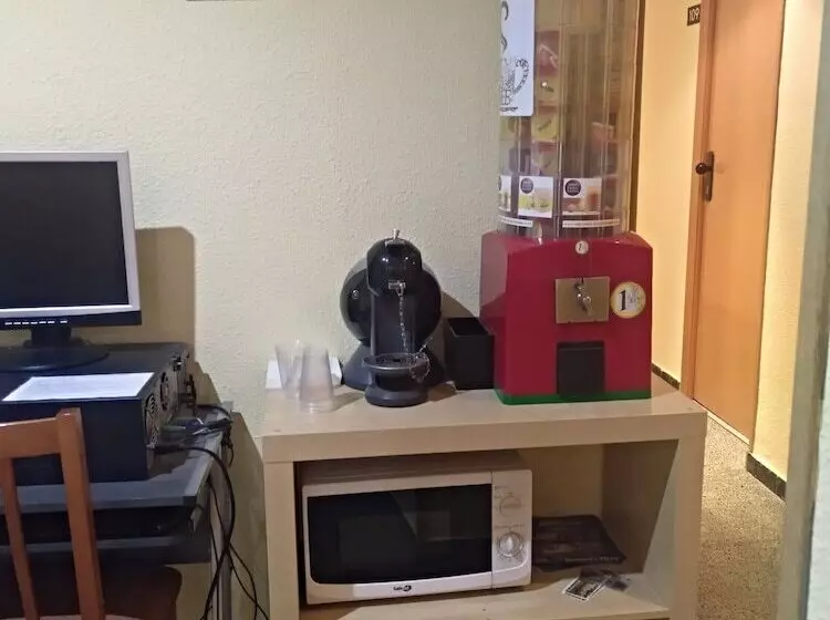 Отель Hostal Cumbre