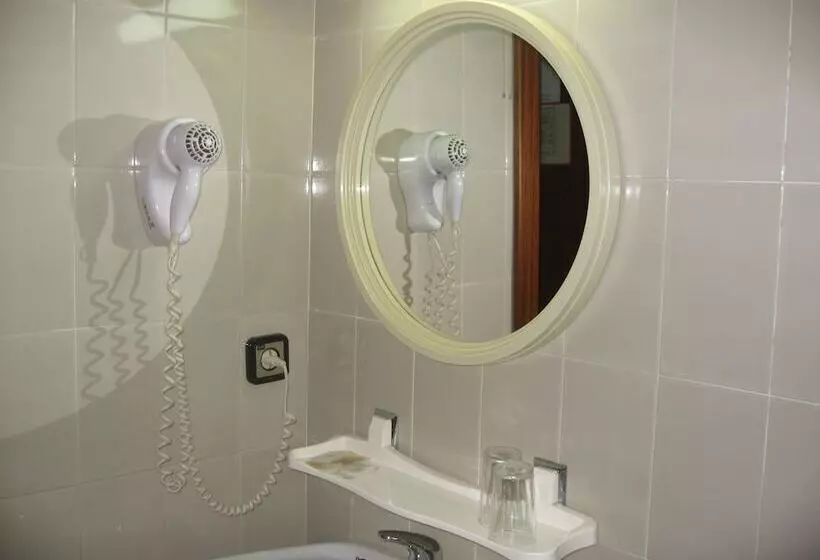 Hotel Hostal Fontdemora