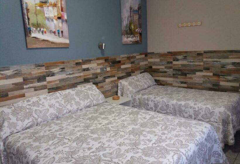 ホテル Hostal La Pilarica