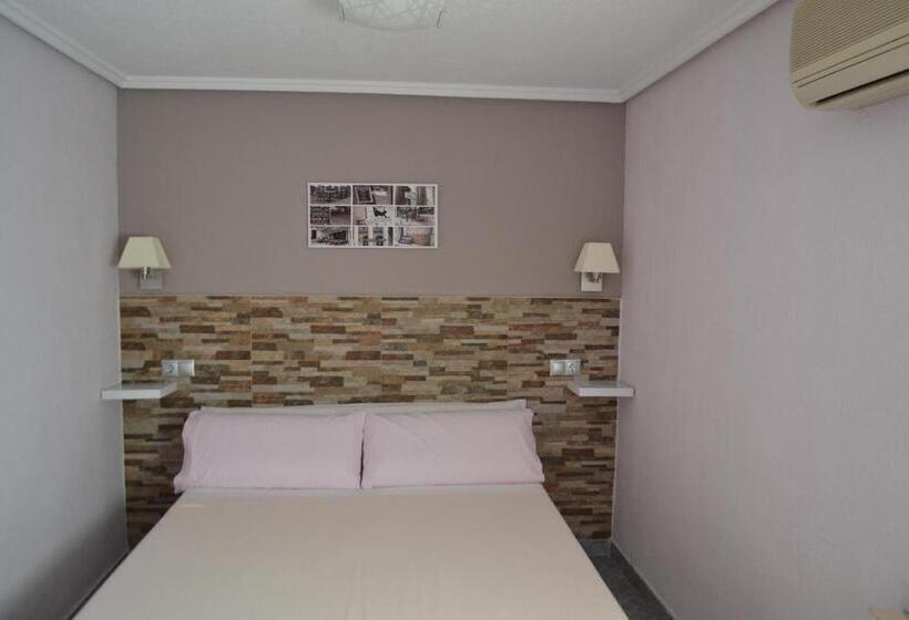 ホテル Hostal La Pilarica