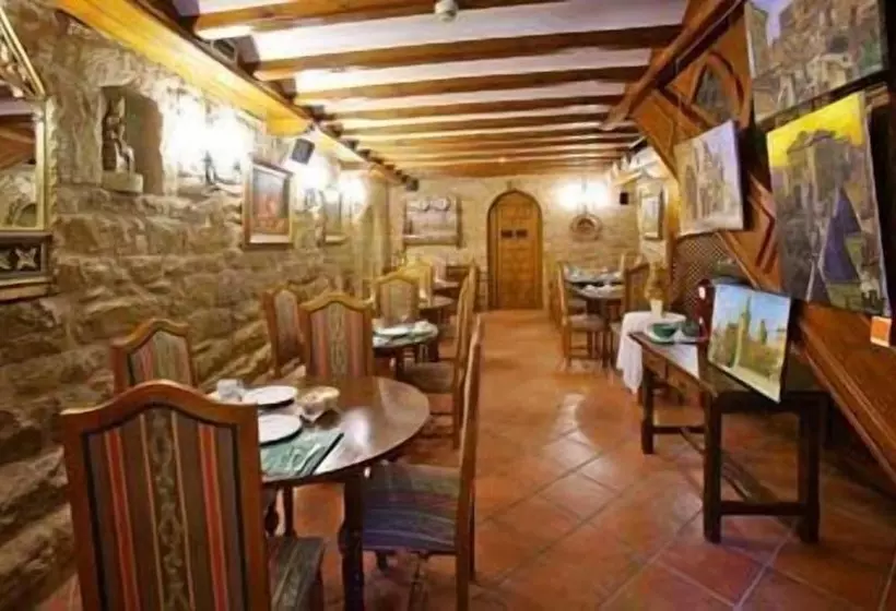 Hotel Merindad De Olite