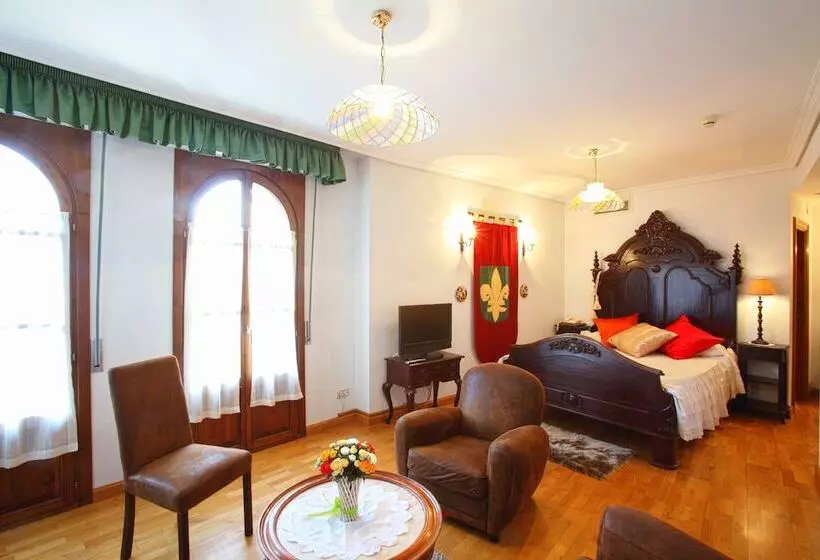 Hotel Merindad De Olite