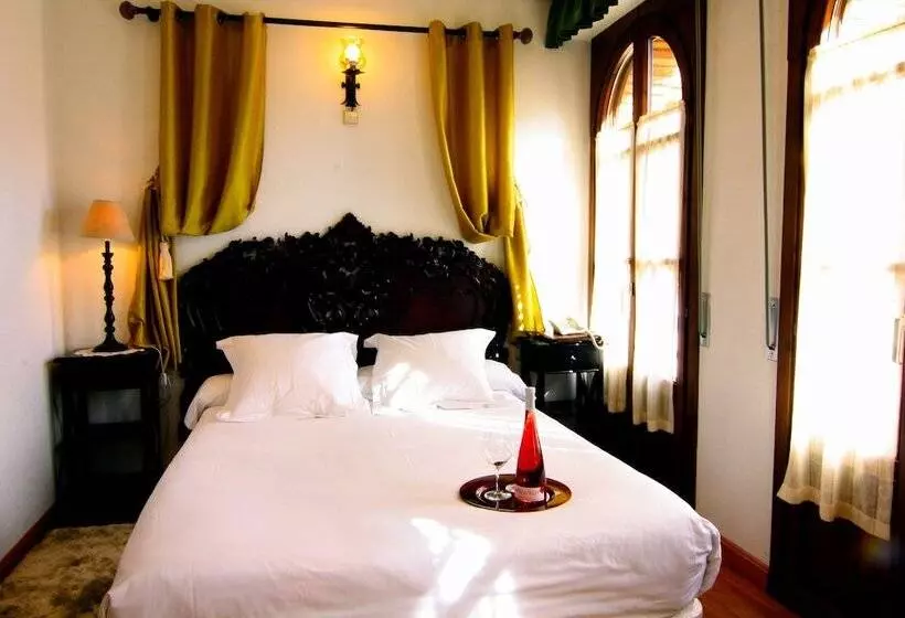 Hotel Merindad De Olite