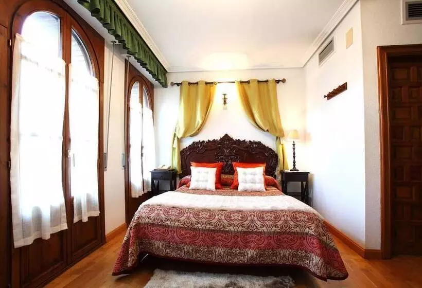 Hotel Merindad De Olite