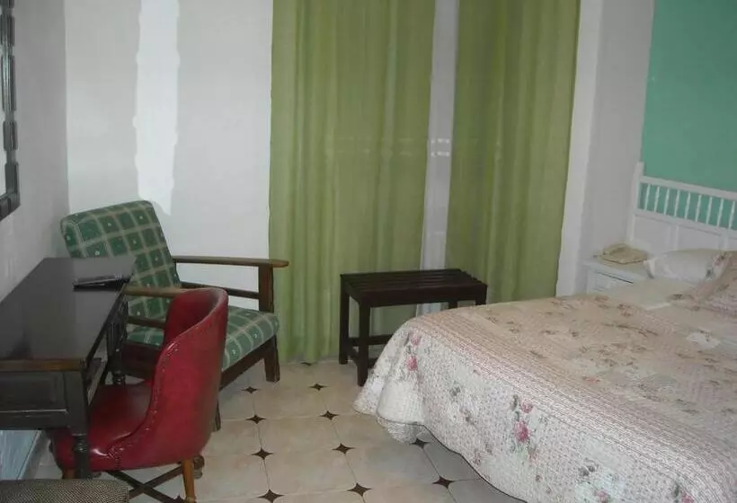 Hostal Residencia Avenida