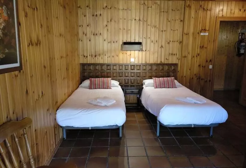 호텔 Albergue La Cabaña Hostel
