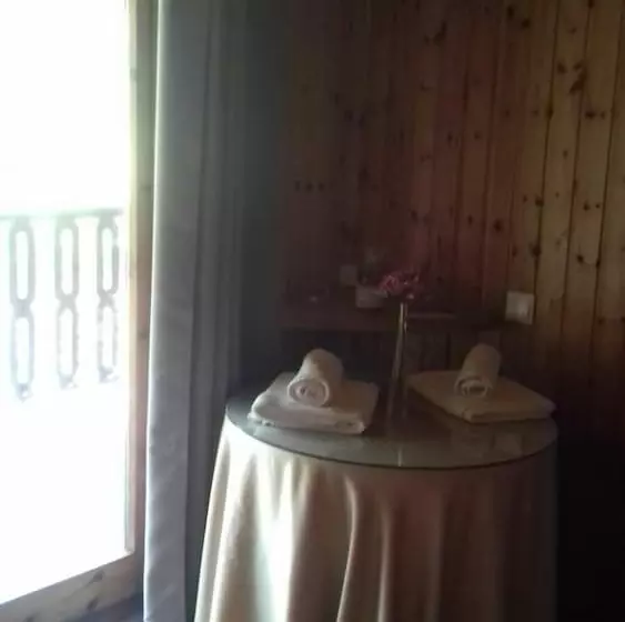 호텔 Albergue La Cabaña Hostel