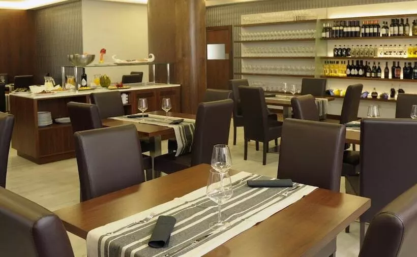 فندق Corona De Galicia