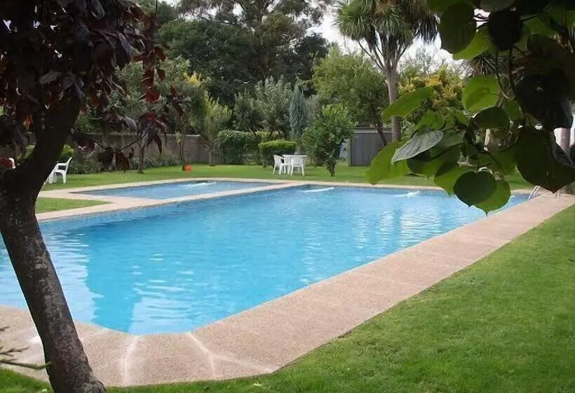 فندق Corona De Galicia