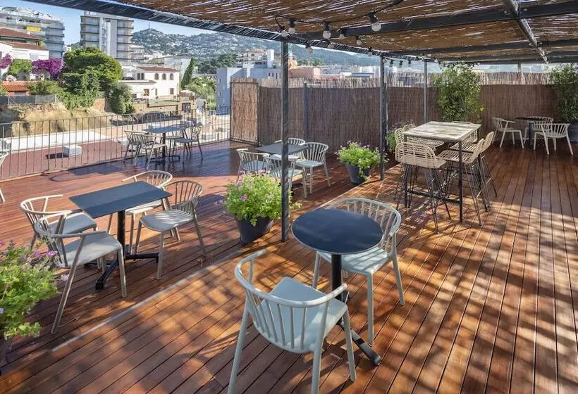 هتل Ght Miratge Only Adults 18 And Up