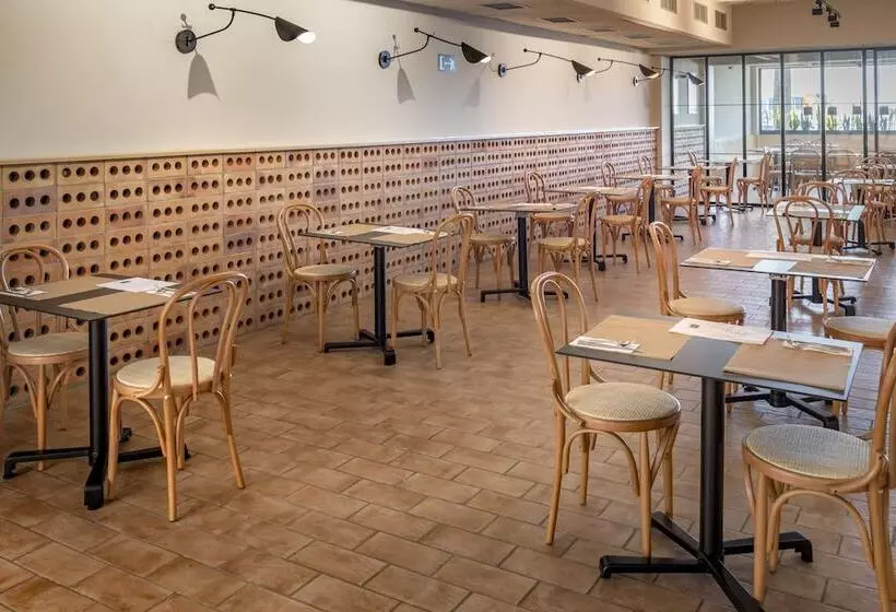 هتل Ght Miratge Only Adults 18 And Up