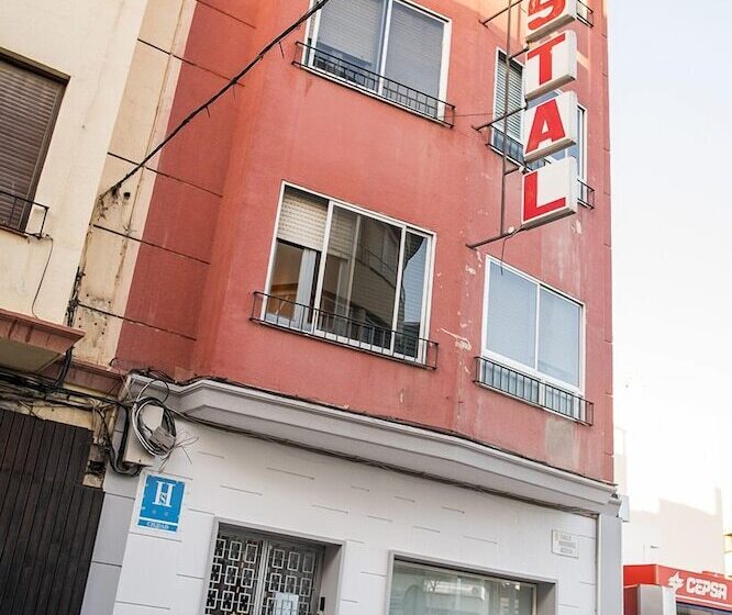 هتل Hostal Tropical