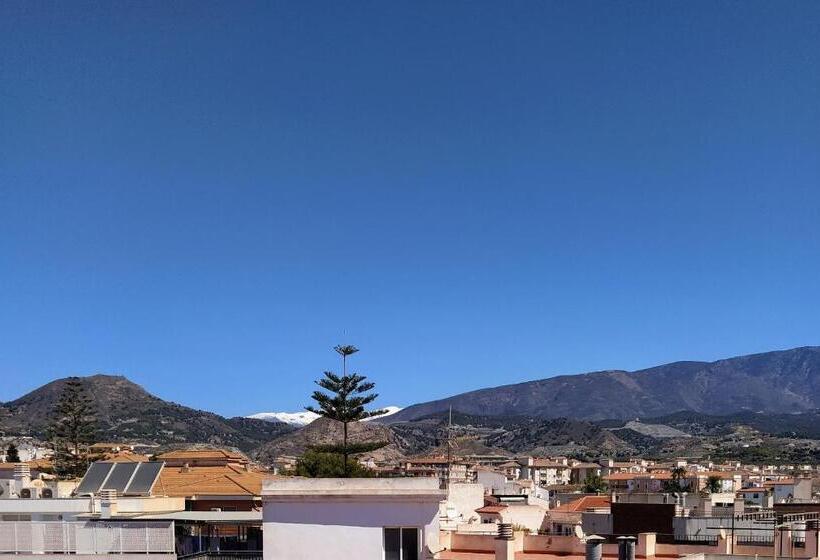 هتل Hostal Tropical