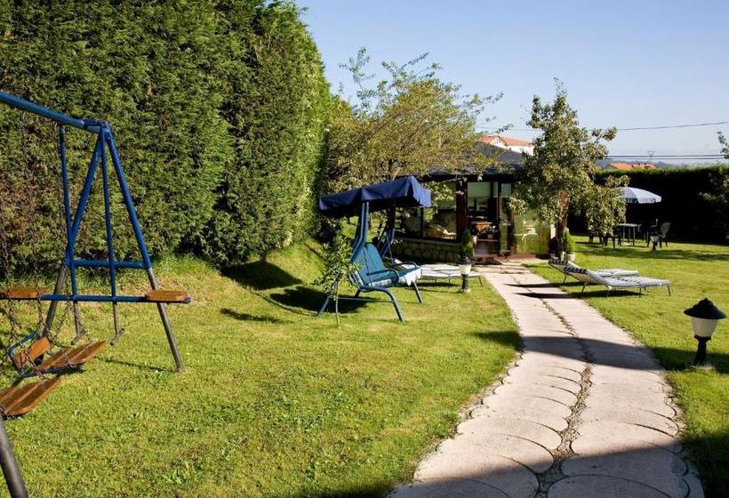 호텔 Hostería Los Sauces