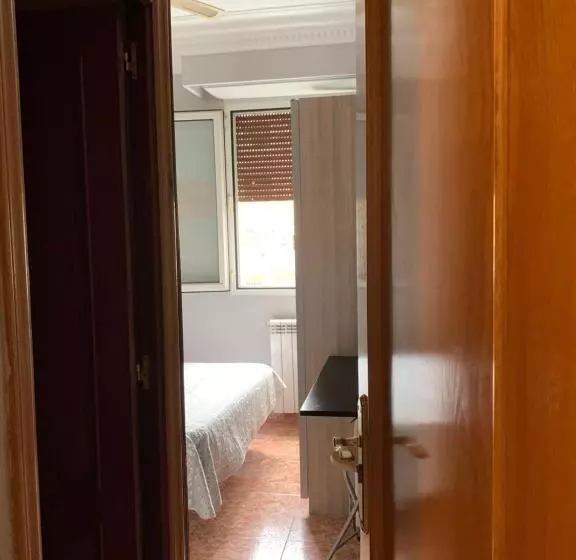 酒店 Pensión Bowling