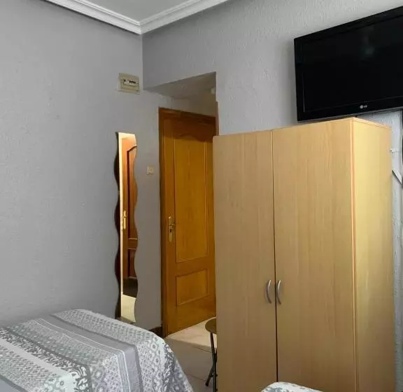 酒店 Pensión Bowling