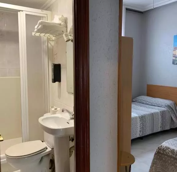 酒店 Pensión Bowling