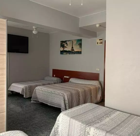 酒店 Pensión Bowling