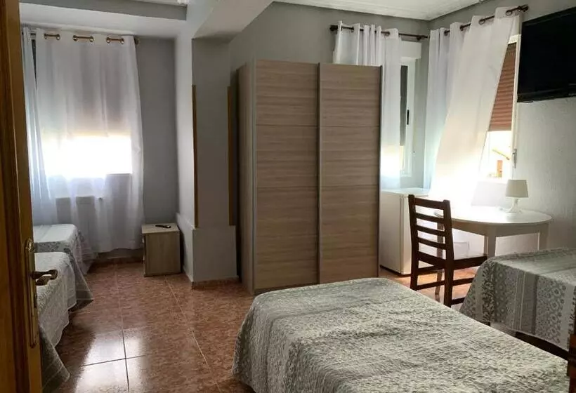 酒店 Pensión Bowling