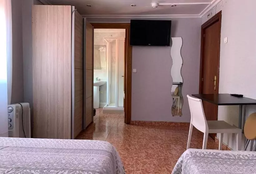 酒店 Pensión Bowling