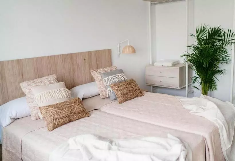 여관 Bf Rooms Carboneras