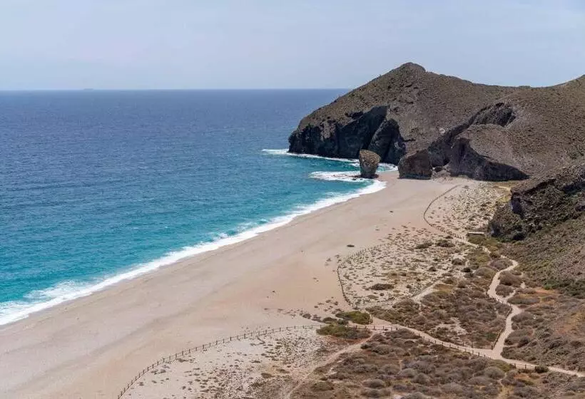 여관 Bf Rooms Carboneras