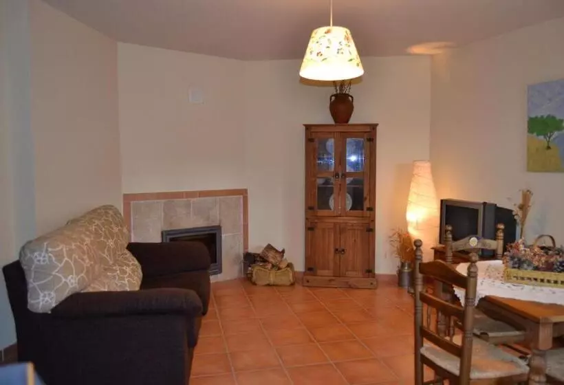 ホテル Hostal Refugio De Gredos