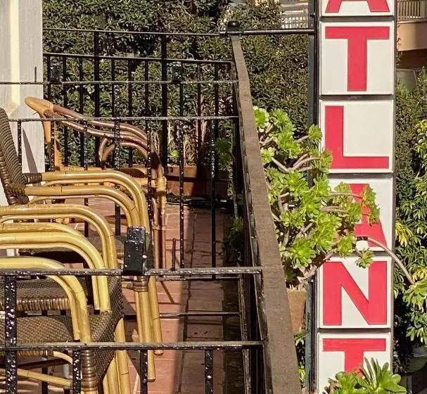 ホテル Hostal Atlanta