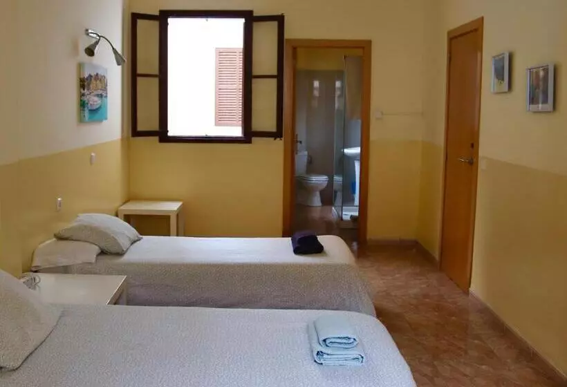 ホテル Hostal Atlanta