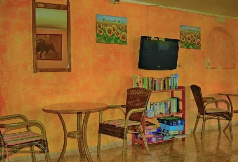 ホテル Hostal Atlanta