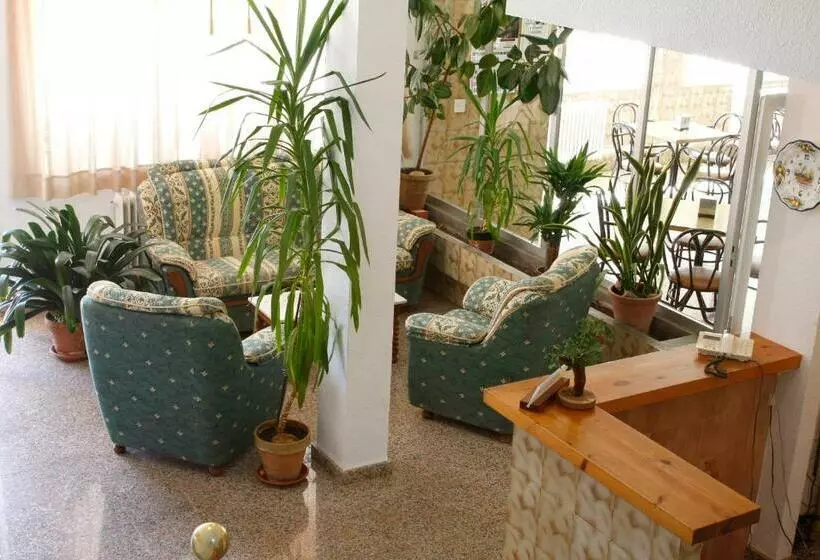 Отель Hostal La Noria
