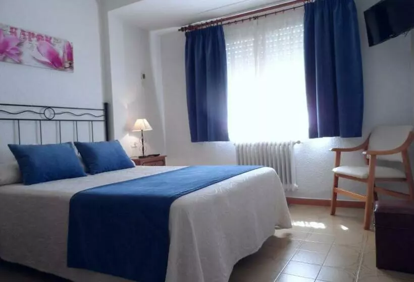 Отель Hostal La Noria