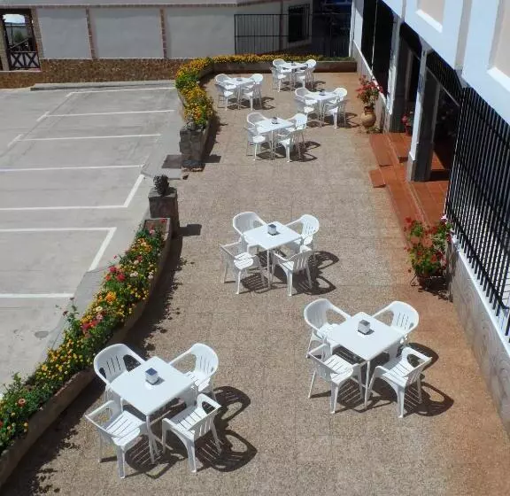 Отель Hostal La Noria